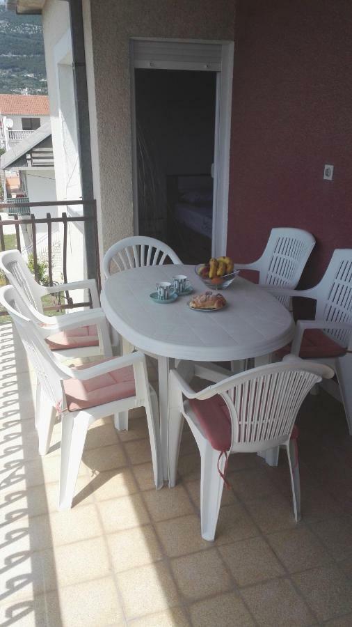 Apartmani Ljubica Каштела Экстерьер фото